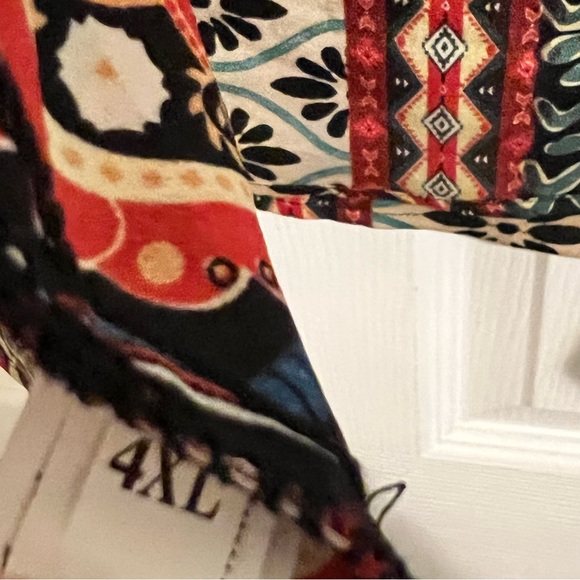 Unique multi-colored top! - Picture 2 of 4